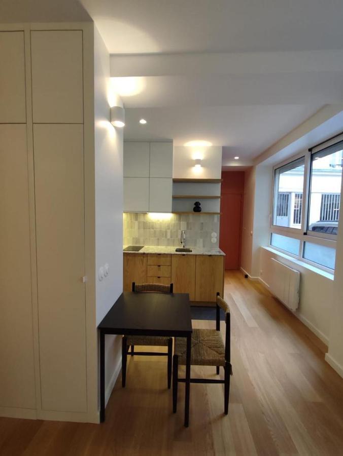 Suite Confortable Sur Le Canal Saint-Martin / Republique 파리 외부 사진